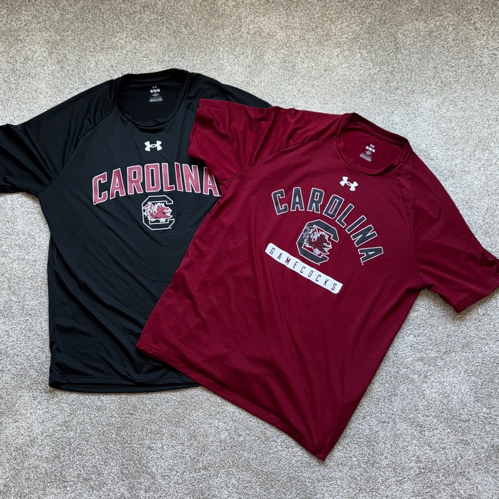 Under Armour UA University South Carolina Gamecocks lot medium men’s T-shirts